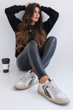 SHU SHOP Salma Sneakers - Gold Black closet candy 1