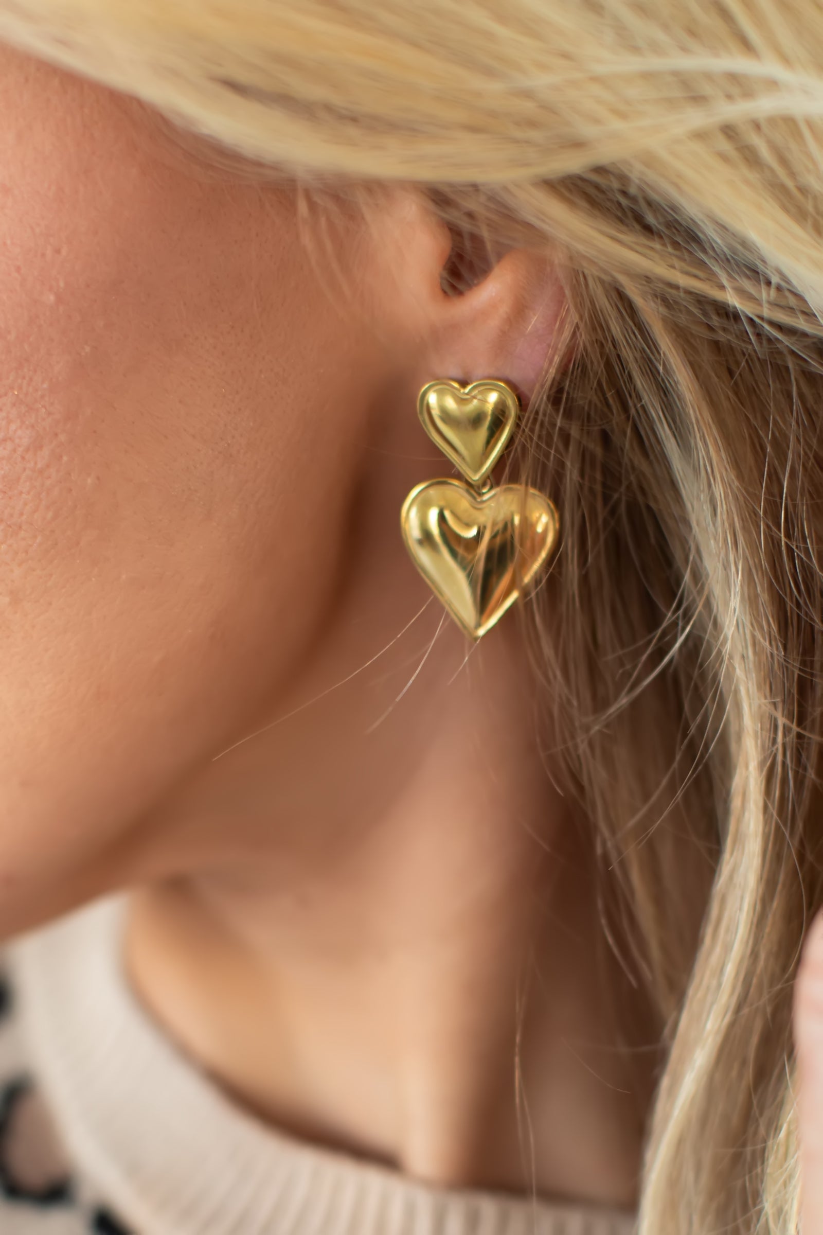 Falling for You Heart Drop Earrings - Gold, Closet Candy, 1