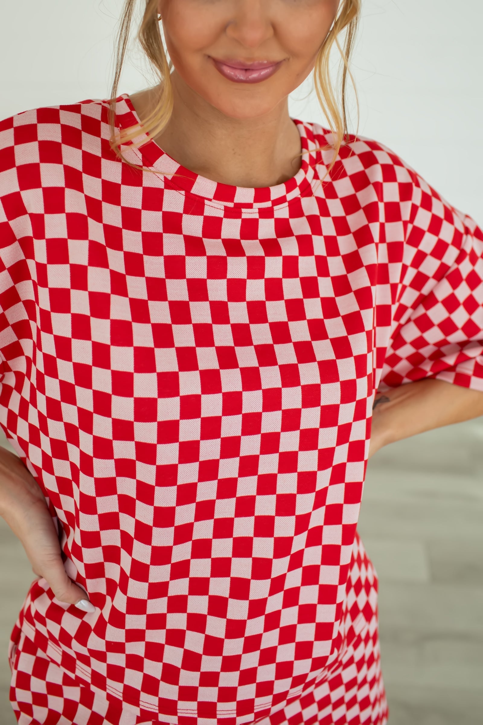 Serving Double Knit Checker Set - Red, Closet Candy, 1