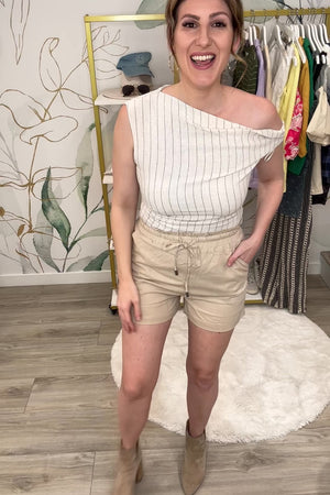 Best Way Linen Shorts - Natural, Closet Candy, Rachel Fit Video