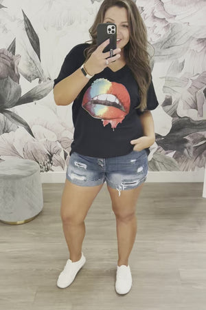 KAN CAN Hannah Ann Denim Shorts - Medium Wash Melissa Fit Video